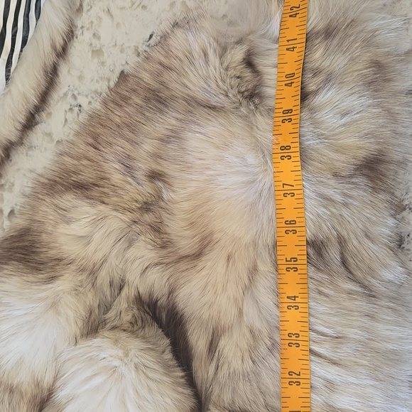 Fox Fur Luxurious 3pcs NWOT Genuine Hat, Cape and Scarf - Picture 8 of 14